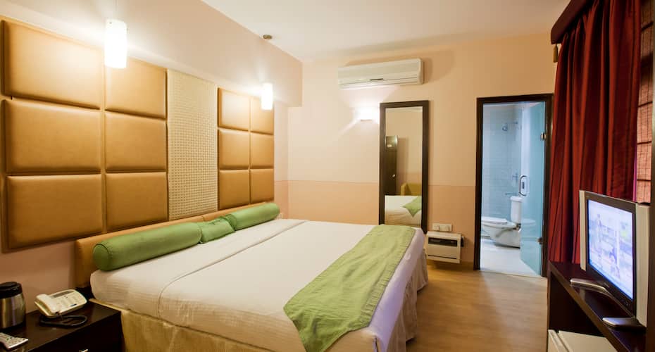 Cross Road (Oakwood - Boutique Hotel), Hansi 1